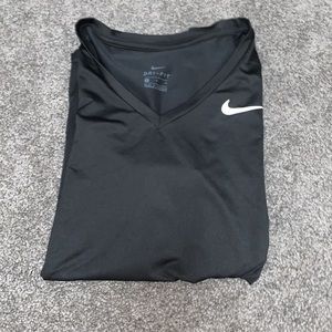 Nike women’s vneck shirt